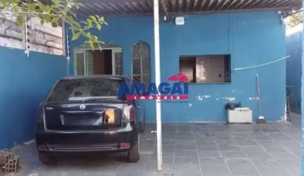 Casa com 2 quartos à venda no Jardim Flórida, Jacareí  por R$ 300.000