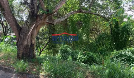 Terreno à venda no Jardim Maria Amélia, Jacareí  por R$ 170.000