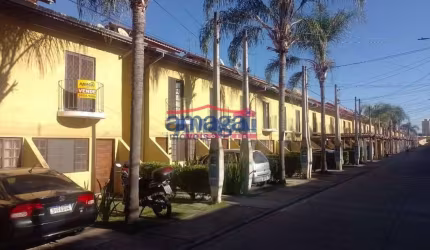 Casa em condomínio fechado com 2 quartos à venda no Jardim Jacinto, Jacareí  por R$ 310.000