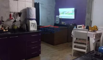 Casa com 2 quartos à venda no Bandeira Branca, Jacareí  por R$ 320.000
