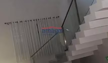 Casa com 3 quartos à venda no Jardim Bela Vista, Jacareí  por R$ 750.000