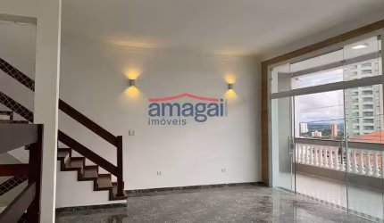 Casa com 4 quartos para alugar na Vila Aprazível, Jacareí  por R$ 5.750