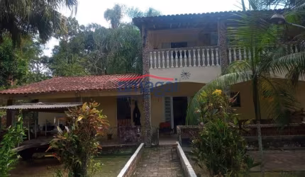 Chácara / sítio com 3 quartos à venda no Bom Jesus, Jacareí  por R$ 910.000