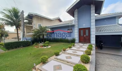 Casa em condomínio fechado com 3 quartos à venda no Jardim Coleginho, Jacareí  por R$ 1.500.000