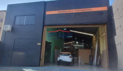 Barracão / Galpão / Depósito à venda no Residencial União, São José dos Campos  por R$ 1.900.000