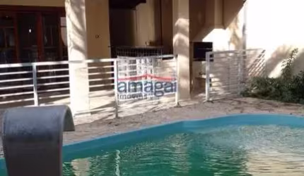 Casa com 3 quartos para alugar no Loteamento Villa Branca, Jacareí  por R$ 4.300