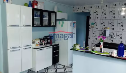 Casa com 2 quartos à venda no Bandeira Branca, Jacareí  por R$ 195.000
