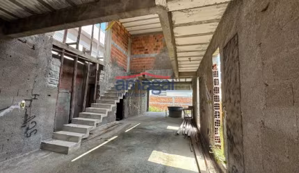 Casa em condomínio fechado com 3 quartos à venda no Jardim Jacinto, Jacareí  por R$ 1.100.000