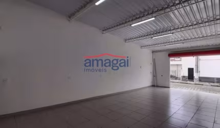 Barracão / Galpão / Depósito para alugar no Centro, Jacareí  por R$ 5.900