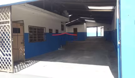 Barracão / Galpão / Depósito para alugar no Jardim Esperança, Jacareí  por R$ 3.000