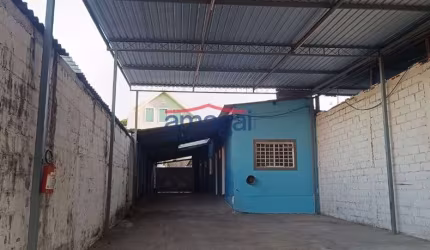 Barracão / Galpão / Depósito para alugar no Jardim Esperança, Jacareí  por R$ 3.000
