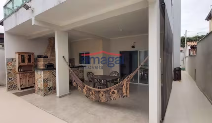 Casa com 3 quartos à venda no Loteamento Villa Branca, Jacareí  por R$ 1.190.000