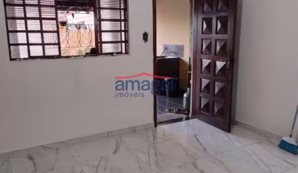 Casa com 2 quartos à venda no Jardim do Vale, Jacareí  por R$ 300.000