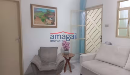 Casa com 2 quartos à venda no Jardim Pitoresco, Jacareí  por R$ 250.000