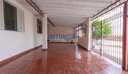 Casa com 3 quartos à venda no Jardim das Indústrias, Jacareí  por R$ 425.000