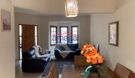 Casa com 3 quartos à venda no Jardim Altos de Santana I, Jacareí  por R$ 530.000