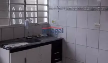 Casa com 2 quartos à venda na Cidade Salvador, Jacareí  por R$ 240.000