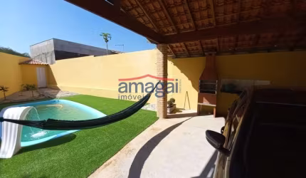 Casa com 2 quartos à venda no Jardim Santa Marina, Jacareí  por R$ 420.000
