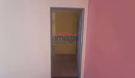 Casa com 3 quartos à venda no Jardim das Indústrias, Jacareí  por R$ 470.000