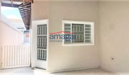 Casa com 3 quartos à venda no Parque dos Ipês, São José dos Campos  por R$ 395.000