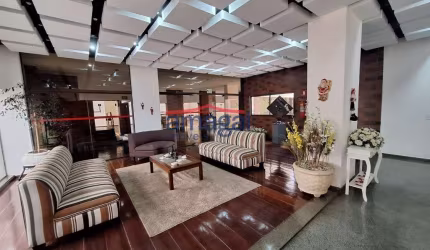 Apartamento com 3 quartos para alugar no Centro, Jacareí  por R$ 3.100