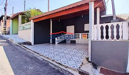 Casa em condomínio fechado com 3 quartos à venda no Jardim Paraíso, Jacareí  por R$ 320.000