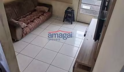 Casa em condomínio fechado com 2 quartos à venda no Jardim Paraíso, Jacareí  por R$ 320.000