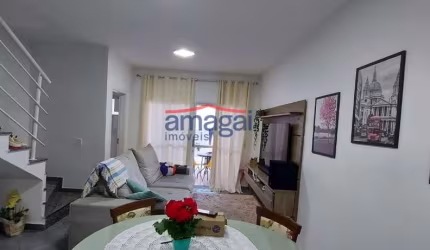 Casa em condomínio fechado com 3 quartos à venda no Jardim Santa Maria, Jacareí  por R$ 559.900