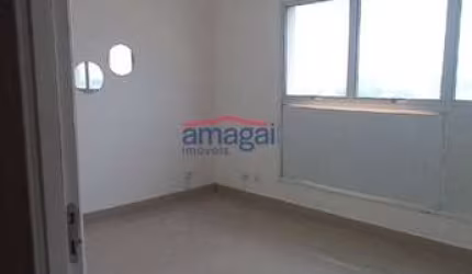 Sala comercial à venda no Centro, Jacareí  por R$ 250.000
