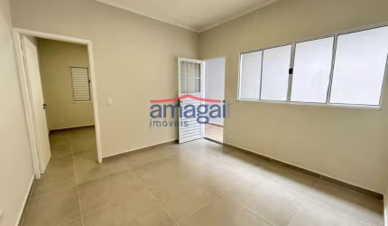 Casa com 2 quartos à venda no Jardim Torrão de Ouro, São José dos Campos  por R$ 395.000