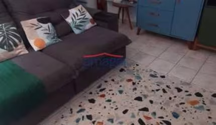 Casa com 2 quartos à venda no Jardim Santa Marina, Jacareí  por R$ 450.000