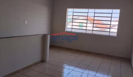 Casa com 1 quarto para alugar no Jardim Pereira do Amparo, Jacareí  por R$ 1.600