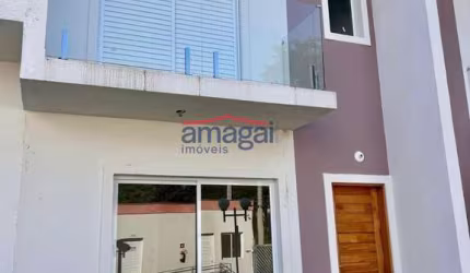 Casa em condomínio fechado com 2 quartos à venda na Chácaras Pousada do Vale, São José dos Campos  por R$ 375.000