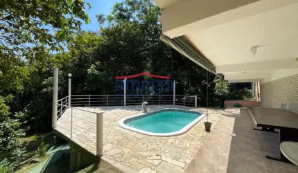 Chácara / sítio com 4 quartos à venda no Recanto dos Passaros, Jacareí  por R$ 1.300.000
