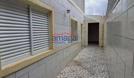 Casa com 4 quartos à venda no Jardim Altos de Santana II, Jacareí  por R$ 750.000