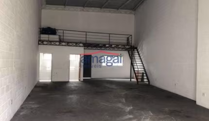 Barracão / Galpão / Depósito para alugar na Vila Pinheiro, Jacareí  por R$ 4.200