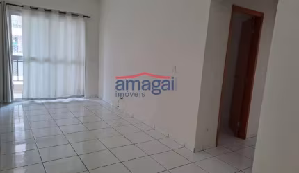 Apartamento com 2 quartos para alugar no Parque Santo Antônio, Jacareí  por R$ 1.960