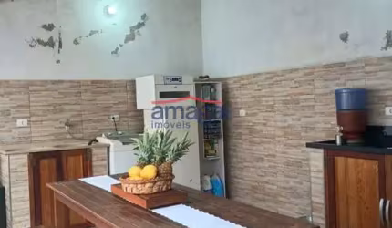 Casa com 1 quarto para alugar no Jardim Santa Marina, Jacareí  por R$ 1.650