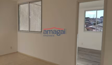 Apartamento com 2 quartos para alugar no Jardim Paraíso, Jacareí  por R$ 1.400