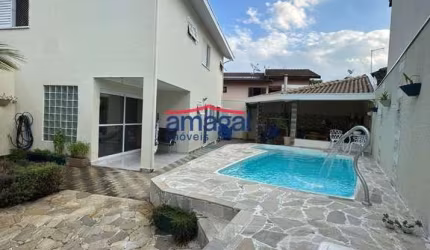 Casa em condomínio fechado com 4 quartos para alugar na Cidade Jardim, Jacareí  por R$ 6.500