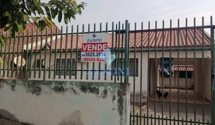 Casa padrão à Venda, Conjunto Habitacional Requião, Maringá, PR
