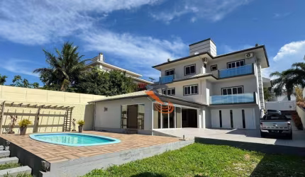 Casa com 5 dormitórios à venda, 400 m² por R$ 5.000.000,00 - Bosque das Mansões - São José/SC