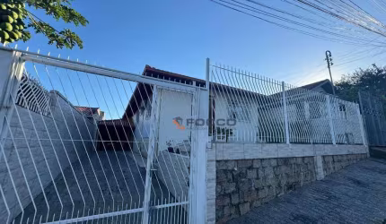 Casa com 4 dormitórios à venda, 255 m² por R$ 690.000,00 - Bela Vista - São José/SC