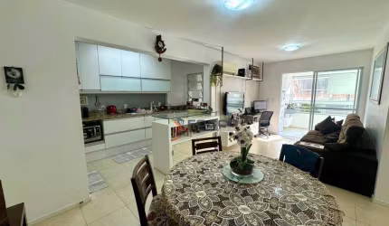 Apartamento com 2 dormitórios à venda, 76 m² por R$ 650.000,00 - Barreiros - São José/SC