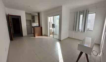 Apartamento com 2 dormitórios à venda, 62 m² por R$ 299.000,00 - Serraria - São José/SC