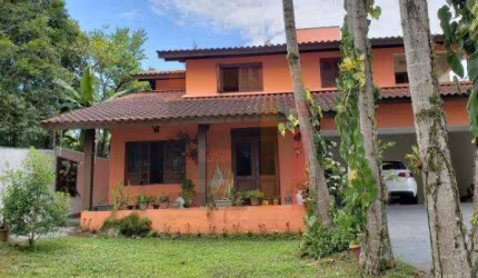 Casa com 3 quartos à venda na Servidão Antônio Irineu da Silva, 210, Córrego Grande, Florianópolis por R$ 1.650.000