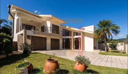 Casa com 5 quartos à venda na Rua Itapeva, 129, Itacorubi, Florianópolis por R$ 3.290.000