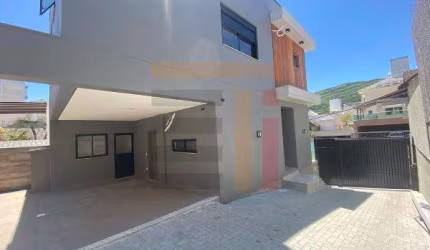 Casa em condomínio fechado com 3 quartos à venda na Rua Acelon Eduardo da Silva, 40, Córrego Grande, Florianópolis por R$ 1.780.000