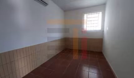 Casa com 5 quartos à venda na Rua João Marçal, 175, Trindade, Florianópolis por R$ 901.000