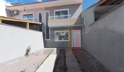 Casa com 2 quartos à venda na Rua Cauassú, 32, Potecas, São José por R$ 380.000